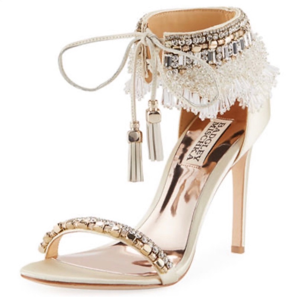 IOS in need of badgley mischka katrina heels!